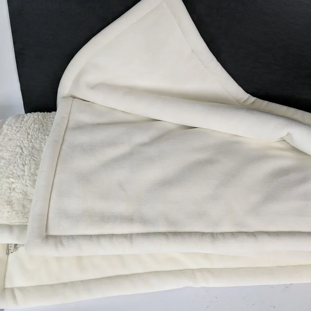Pottery Barn Cozy Teddy Faux Fur Throw Ivory Velvet Blanket Coverlet 66 x 52 in